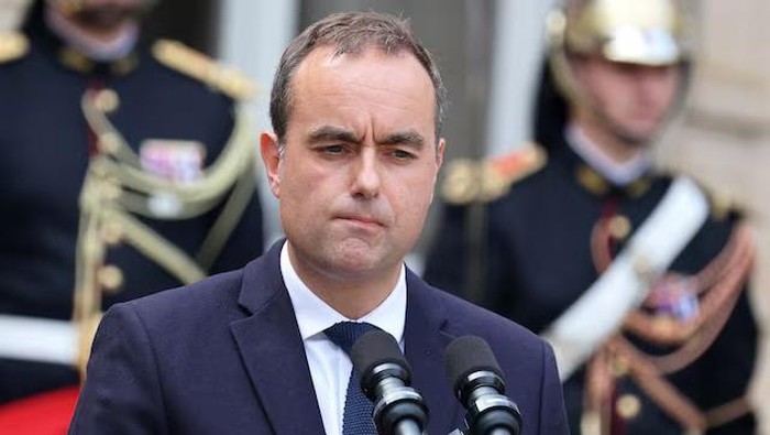 Frances newly-appointed Prime Minister Sebastien Lecornu reacts as he speaks at the end of the handover ceremony at the Hotel Matignon in Paris on September 10, 2025. LUDOVIC MARIN/Pool via REUTERS/File Photo Purchase Licensing Rights