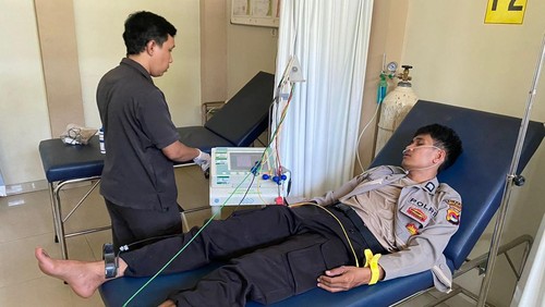 Brigadir M Nurul Solihin terbaring di RS Bhayangkara akibat diduga mengalami penganiayaan, Jumat (3/10/2025). (Foto : dok Asmuni/detikBali).