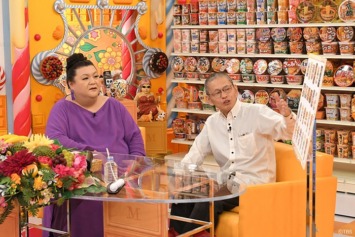 'Raja Mie Instan' Sudah Cicip Lebih dari 10 Ribu Mie Selama 30 Tahun!