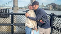 Rizky Billar heran masih ada warganet yang mengorek luka lamanya. Ia sendiri mengatakan sudah trauma pernah melakukan KDRT ke istrinya, Lesti Kejora. (Foto: dok Instagram rizkybillar)