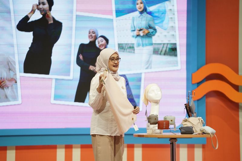 Shopee meluncurkan program 'Jagoan UMKM Naik Kelas' di YouTube, menampilkan 20 kontestan yang berkompetisi dengan cerita bisnis dan inovasi setiap Minggu.