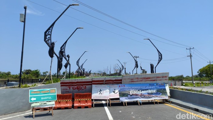 Suasana Jembatan Pandansimo di wilayah Kulon Progo, DIY, Senin (6/10/2025).
