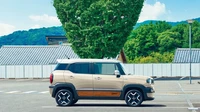 Secara tampilan, Suzuki XBee kini hadir dengan desain yang lebih tajam dan ekspresif, tanpa meninggalkan gaya khasnya yang unik dan berani. Foto: Dok. Suzuki