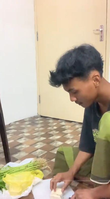 Pemuda Indonesia Bagikan Tips 3 Kali Makan di Malaysia Cuma Rp 20.000.