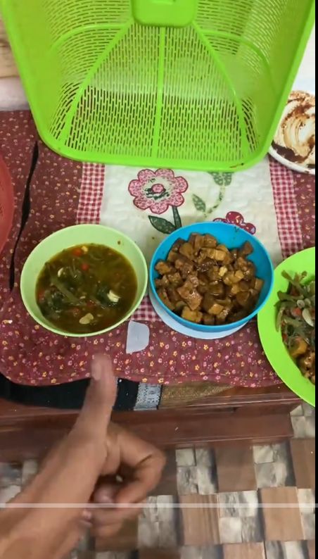 Pemuda Indonesia Bagikan Tips 3 Kali Makan di Malaysia Cuma Rp 20.000.