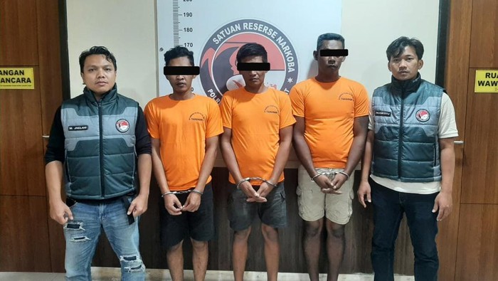 3 pengerdar seludupkan narkoba dalam truk isi jeruk ditangkap