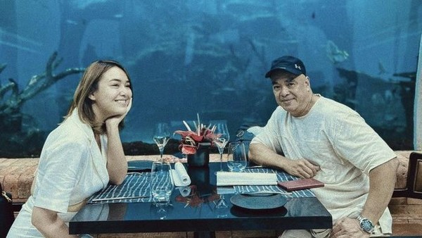 Potret Manis Amanda Manopo Saat Kulineran dan Ngopi Bareng Keluarga