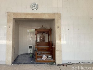 Area Imam Salat hingga Bagian Saf Depan Tak Terdampak Runtuhnya Ponpes Sidoarjo