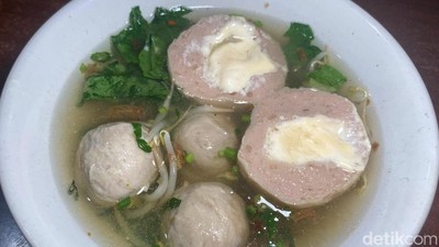 Di Jaksel Ada Bakso Keju hingga Mie Ayam Taichan Favorit Artis
