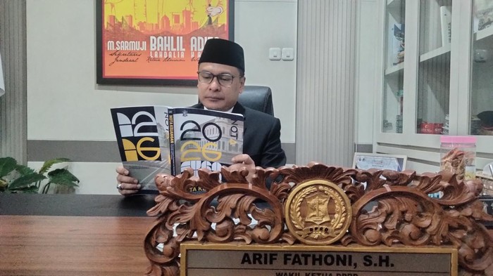 DPRD Surabaya