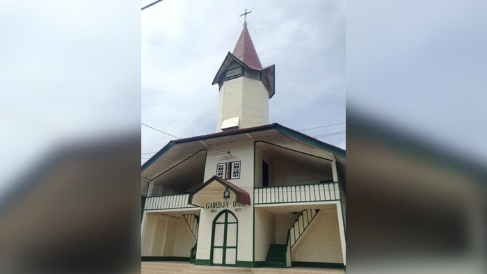 HKBP Huta Dame, Saitnihuta (gereja HKBP pertama)

sumber: laman resmi HKBP (hkbp.or.id)