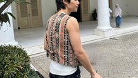 Jeff Satur sempat juga berkunjung ke Perpustakaan Nasional.