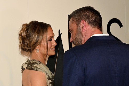 Jennifer Lopez dan Ben Affleck menghadiri pemutaran film 