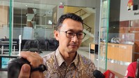 KPK Sita Uang Dolar hingga Rupiah Usai Geledah Rumdin Plt Gubernur Riau