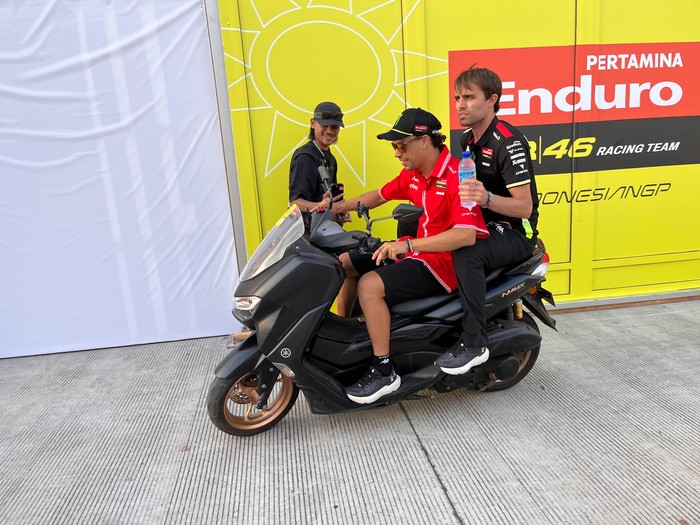 Kala pebalap MotoGP menggunakan motor harian di Sirkuit Mandalika