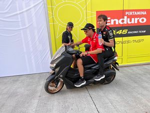 Kala Pebalap MotoGP Pakai Motor Harian di Sirkuit Mandalika