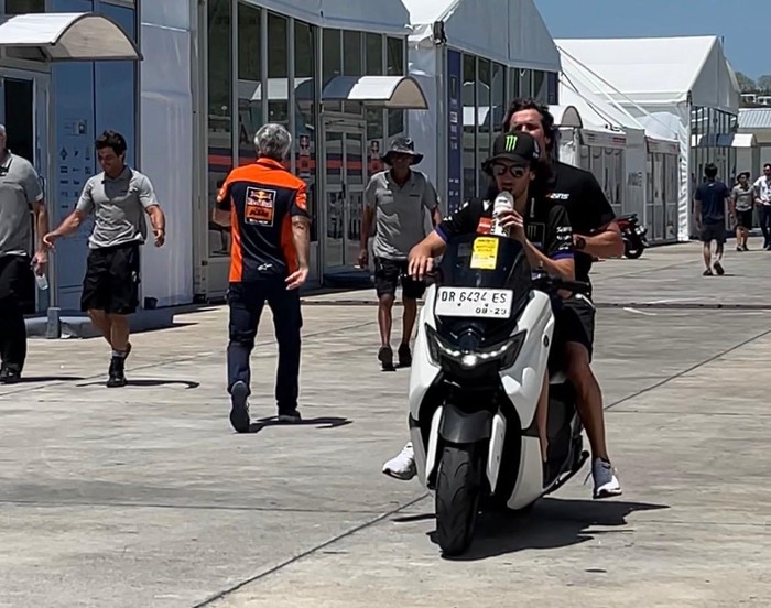 Kala pebalap MotoGP menggunakan motor harian di Sirkuit Mandalika