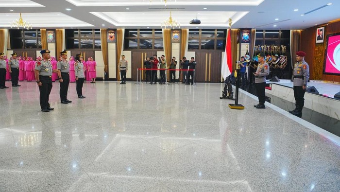 Kapolri pimpin upacara kenaikan pangkat Pati Polri di Rupatama Kapolri pimpin upacara kenaikan pangkat Pati Polri di Rupatama