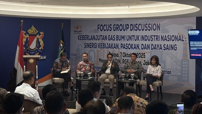 Kementerian Perindustrian (Kemenperin) mengusulkan realisasi impor gas dari Amerika Serikat (AS) untuk mendukung kebutuhan industri dalam negeri.