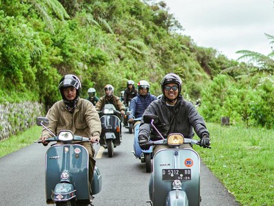 Mari Berscooter Bandung