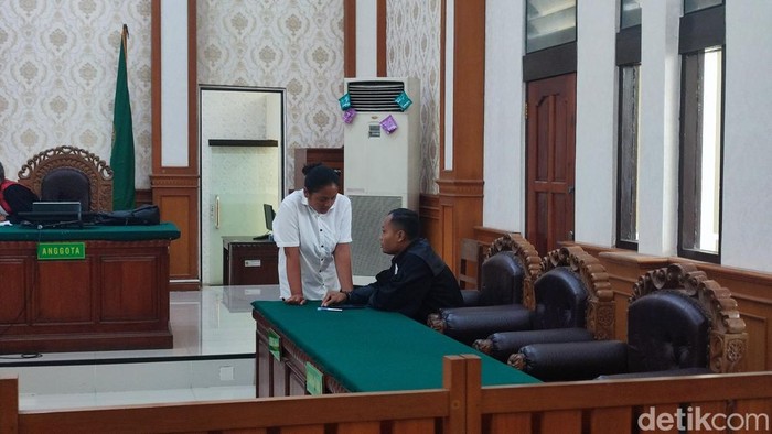 Sidang kasus korupsi mantan Kaur Keuangan Desa Undisan, Kecamatan Tembuku, Bangli berlangsung di PN Denpasar, Selasa (7/10/2025).