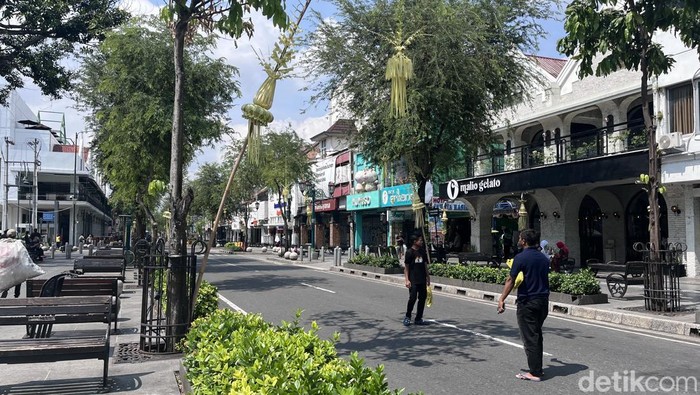 Suasana Kawasan Malioboro Jogja saat HUT ke-269 Kota Jogja, Selasa (7/10/2025).
