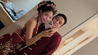 Pada hari yang sama, Meyden dan Hengky langsung menggelar resepsi. Acara pernikahan Meyden dan Hengky digelar intimate di salah satu hotel yang berada di Jambi. Foto: Instagram @btr_meyden