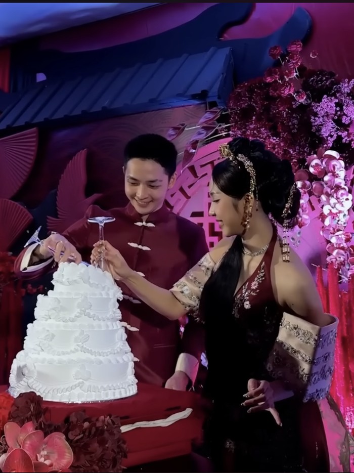 Meyden Meyden resmi menikah dengan Hengky di Jambi pada 3 Agustus 2025.