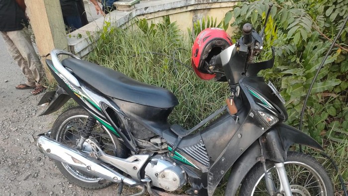 Motor korban kecelakaan di Gresik