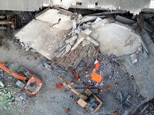 Tragedi Ambruknya Ponpes Al Khoziny Sidoarjo Renggut Nyawa 67 Santri