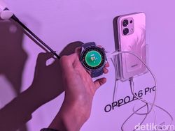 Aksi Oppo A6 Pro Menyelam di Akuarium dan Ngecas Blender