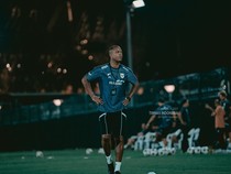 Kluivert Minta Timnas Indonesia Fokus-Tajam di Ronde 4 Kualifikasi Piala Dunia