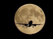 Fenomena Supermoon Pertama 2025 Tampak di Langit, Kapan Muncul Lagi?