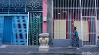 Tak hanya itu, ia juga mengimbau pada warga agar turut mengawasi setiap pencurian fasilitas umum. Warga juga diminta tak ragu menangkap pelaku jika tahu.