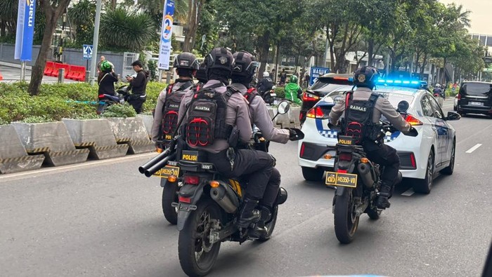 Polda Metro Jaya kembali menggelar patroli skala besar di wilayah Jakarta. Kegiatan tersebut melibatkan 50 personel dari Polda Metro Jaya serta Satpol PP.