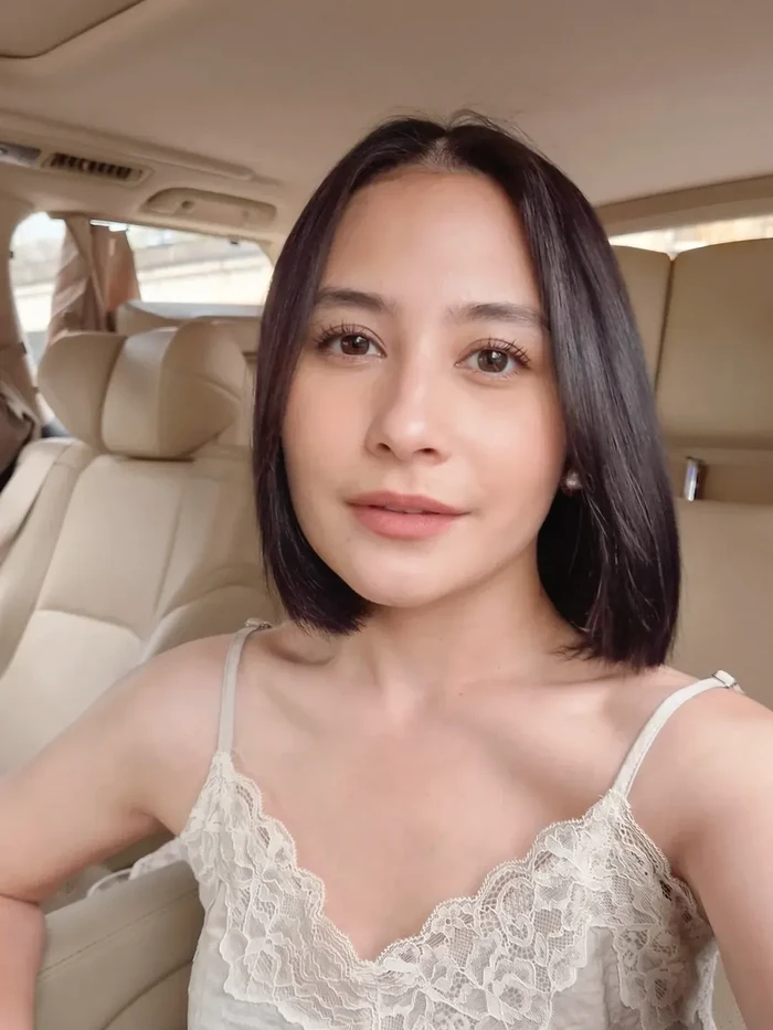 Prilly Latuconsina Prilly Latuconsina