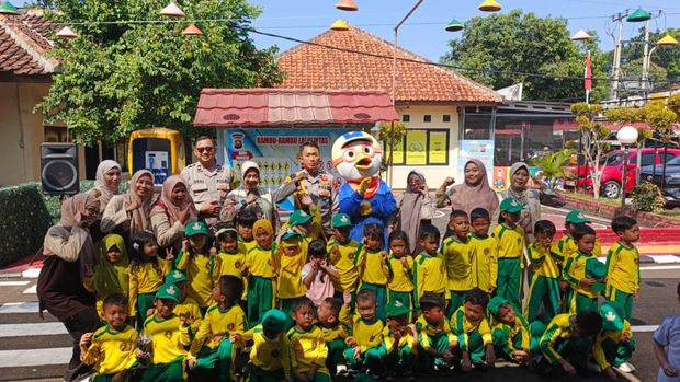 Program SKCK Delivery dan Taman Edukasi Lalu Lintas di Polsek Pandeglang