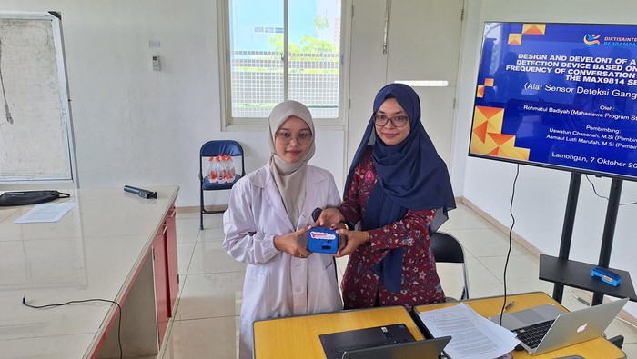 Rohmatul Badiyah menciptakan alat pendeteksi gangguan bipolar berbasis analisis frekuensi suara percakapan