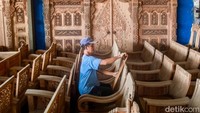 Dengan kebijakan baru ini, industri mebel Indonesia dihadapkan pada ujian besar untuk menjaga posisi di pasar global, sekaligus menyiapkan strategi agar ekspor tetap kompetitif meski menghadapi tarif tinggi dari Amerika Serikat.