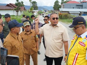 Andre Rosiade: Renovasi Jalan Taratak Galundi-Alahan Panjang Dimulai Pekan Ini