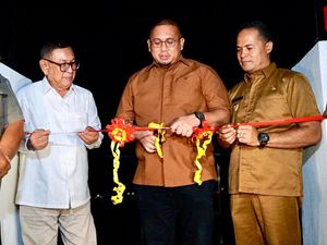Andre Rosiade Resmikan Kawasan Wisata Bukik Ponggang di Sijunjung Sumbar
