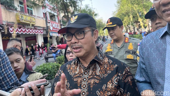 Wali Kota Jogja, Hasto Wardoyo saat ditemui di Kawasan Malioboro, Kota Jogja, Selasa (7/10/2025).