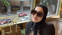 Insiden tersebut tentu menghebohkan publik. Namun kini pihak Pawon Bu Cetarrr dan Aisyahrani, sudah meminta maaf secara terbuka lewat unggahan Instagram @pawon.kopi.bu.cetarrr. Foto: TikTok @aisyahrani55 / Instagram @syh55
