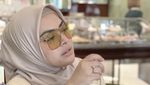 Aksi Aisyahrani, Adik Princess Syahrini Saat Jualan Sambal hingga Peyek