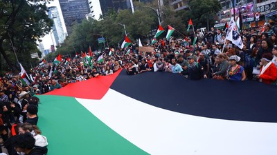 Aksi Pro-Palestina di Berbagai Negara Peringati 2 Tahun Perang Gaza
