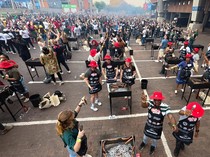 Aksi Ribuan Warga Panggang Daging Demi Pecahkan Rekor Dunia