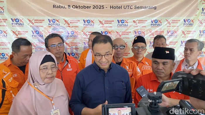 Mantan Gubernur DKI Jakarta, Anies Baswedan di Hotel UTC Semarang, Kelurahan Petompon, Kecamatan Gajahmungkur, Rabu (8/10/2025).