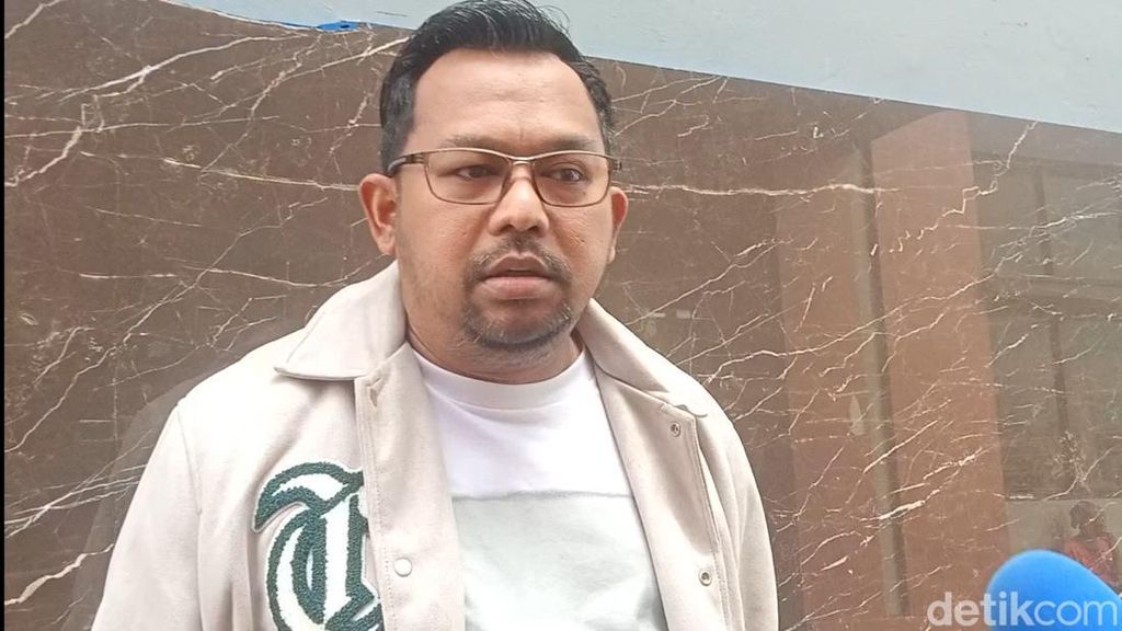 Putuskan Bercerai, Bedu Serahkan Mobil-Rumah ke Istri dan Anak Putuskan Bercerai, Bedu Serahkan Mobil-Rumah ke Istri dan Anak