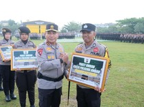 2 Bhabin Polres Meranti Raih Green Policing Award dan Satkamling Terbaik