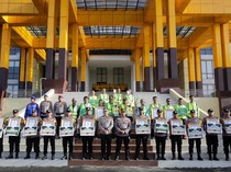 Para Bhabin Peraih Green Policing Awards Diberi Hadiah Umrah Bareng UAS
